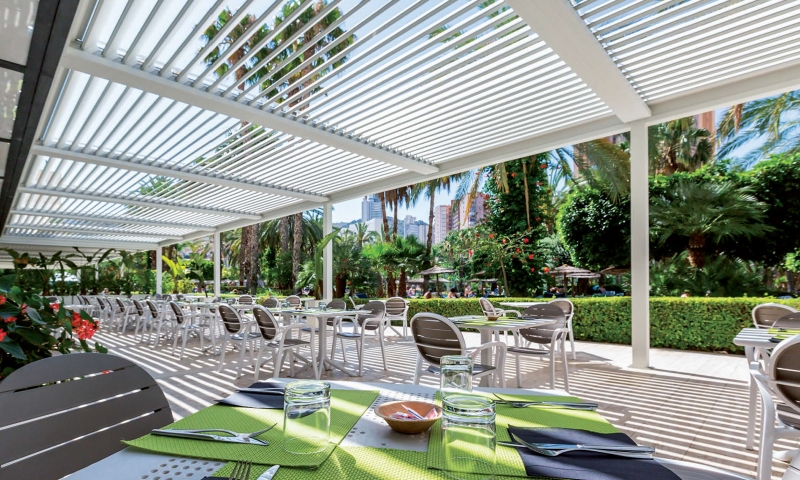 Pergola bioclimatique